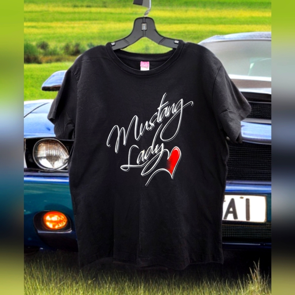 Mustang Lady tshirt XL tee womens tshirt